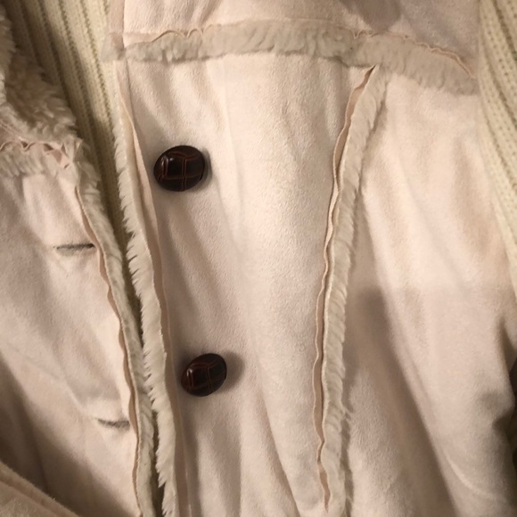 Jacket/Sweater - Picture 3 of 3